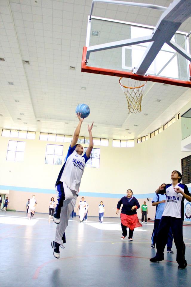 Sana Mahmud plays basketball for Pakistan